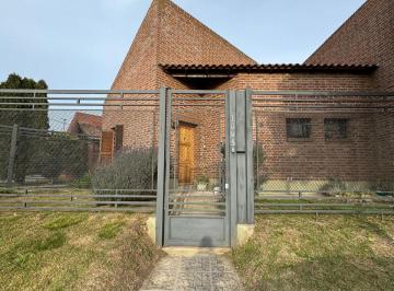 Frente de la Propiedad · Casa en Venta.