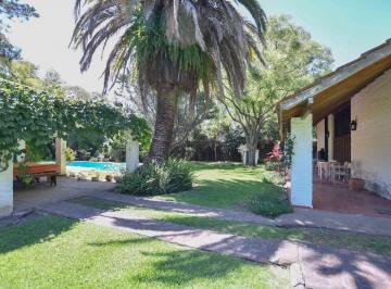 Quinta vacacional · 220m² · 4 Ambientes · Casa Quinta en Venta