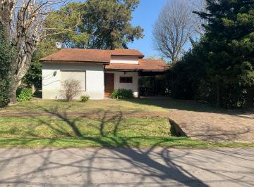 Casa de 3 ambientes, Berazategui · Club El Carmen - Oportuinidad! Para Remodelar