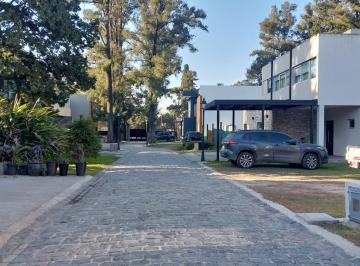 Casa de 4 ambientes, Ituzaingó · Casa 4 Ambientes, en Condominio, Venta, Villa Udaondo