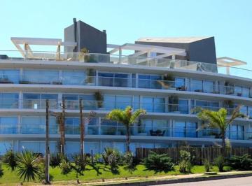 Departamento · 85m² · 3 Ambientes · 1 Cochera · Bikini Beach