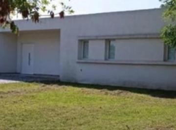 Casa · 210m² · 4 Ambientes · Casa en Venta San Matías