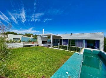 Casa · 200m² · 5 Ambientes · 1 Cochera · Casa Aldea Fisherton 3 Dorm. con Pileta
