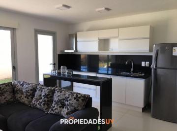 Foto1 · Apartamento en Venta de 1 Dormitorio Frente Al Mar. Punta del Este