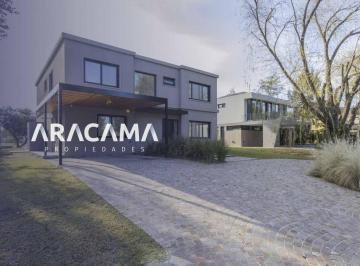 RRA-RR1-1112_2 · Casa en Venta en Saint Thomas Este Oeste - Canning
