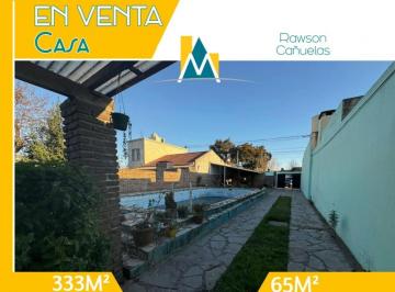 Casa · 65m² · 1 Ambiente · 6 Cocheras · Todos Los Servicios - Gran Lote con Pileta y Quincho