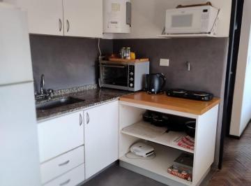 Departamento · 43m² · 2 Ambientes · Venta Dpto 1 Dorm / Av Colon (A 1 Cuadra de Plaza Colón) / Ideal Renta!