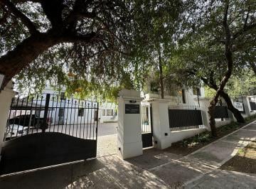 Casa de 6 ambientes, Córdoba · En El Corazón de Villa Belgrano