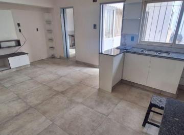 Casa de 8 ambientes, Bahía Blanca · Casa en Venta 5 Dorm. 2 Baños Garaje Quincho Zona Teatro Municipal