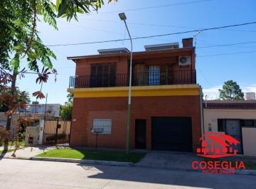 Casa · 240m² · 4 Ambientes · Casa en Venta en Pablo Nogues, Malvinas Argentinas, G. B. a. Zona Norte