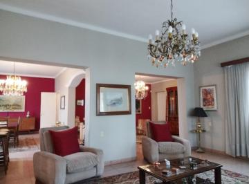 Casa · 400m² · 10 Ambientes · 2 Cocheras · Inmobiliaria Micheletti Vende Hermosa Casa Residencial