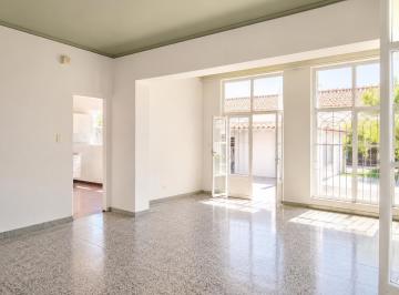 Casa · 500m² · 10 Ambientes · 9 Cocheras · Inmobiliaria Micheletti Vende Hermosa Casa Residencial