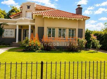 Casa · 500m² · 10 Ambientes · 9 Cocheras · Inmobiliaria Micheletti Vende Hermosa Casa Residencial