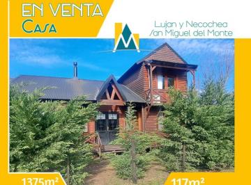 Casa · 117m² · 4 Ambientes · 2 Cocheras · Hermosa Cabaña - Acepta Permuta por Lote Mas Amplio