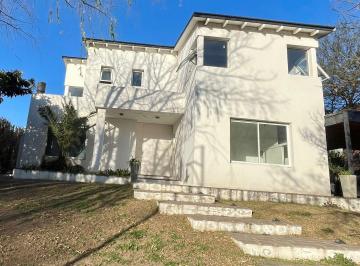 Casa de 4 ambientes, La Calera · Casa en Country La Cuesta, con Alquiler!