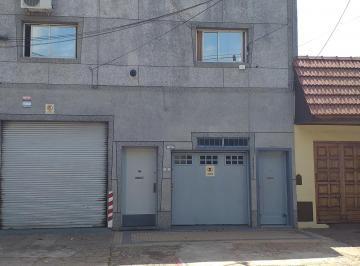 Bodega-Galpón , Lomas de Zamora · Galpon con Oficinas y Entrepiso.