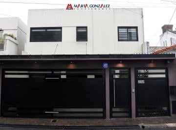 Casa · 150m² · 3 Ambientes · 2 Cocheras · Casa en Venta Villa Sarmiento con Piscina