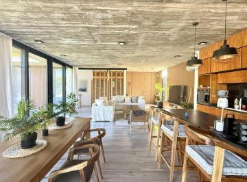 Casa · 180m² · 3 Ambientes · Casa en Venta en Estancia Villa Maria