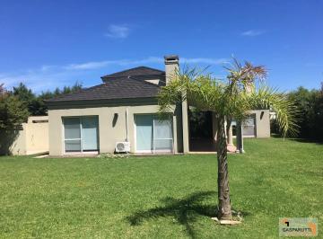 Casa · 500m² · 5 Ambientes · 3 Cocheras · Hermosa Casa en Lote 1200 m con Pileta en Barrio Cerrado Sep