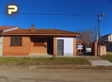 Casa de 6 ambientes, Santa Teresita · Tres Unidades en Block
