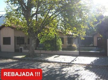 Casa · 184m² · 4 Dormitorios · 3 Cocheras · Casa - Adrogue