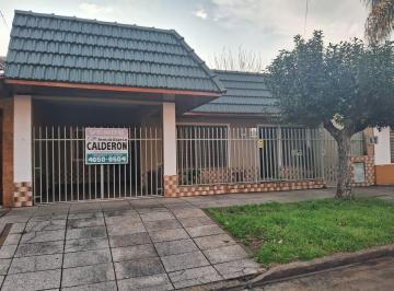 Casa de 4 ambientes, La Matanza · Oportunidad Bajo El Precio Casa 4 Ambientes, en Excelente Zona Apta Credito