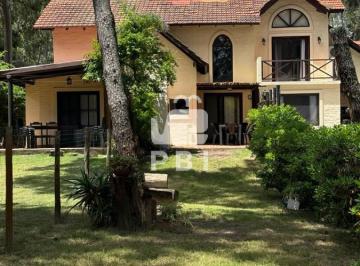 Foto1 · Casa 3 Dorm. en Solanas Country, Punta Ballena - Ref: Pbi13855