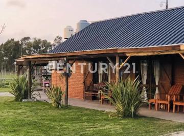 C21-085-972948_3 · Venta de Quinta Sobre Lote de 80 de Frente por 45 de Fondo.