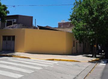 Casa · 65m² · 3 Ambientes · 1 Cochera · Nuevo Valor - Casa 3 Ambientes en Esquina - Patio y Terraza