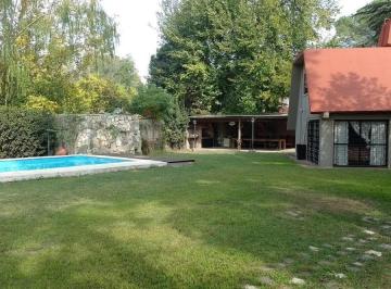 Quinta vacacional · 90m² · 3 Ambientes · 1 Cochera · Venta Casa Quinta en Moreno