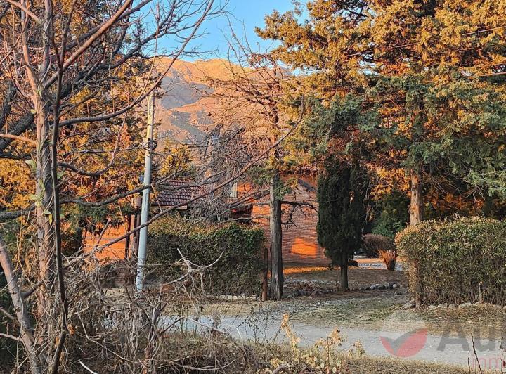 Terreno · 853m²