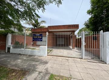 Casa · 80m² · 3 Ambientes · 1 Cochera · Casa