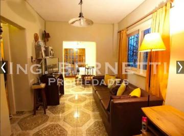 PH de 3 ambientes, General San Martín · Tipo Casa Al Frente 3 Ambientes con Cochera Cubierta y Terraza - Muy Buena -