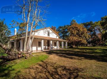 Casa · 500m² · Casa en Coronel Brandsen