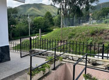 Casa de 3 ambientes, La Falda · Espectaculares Casas en La Falda