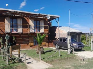 Casa · 480m² · 3 Ambientes · 1 Cochera · En Venta Hermosa Cabaña en La Juanita a m del Río Paraná