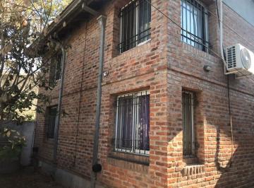 Casa · 150m² · 2 Ambientes · Venta Complejo de 4 Duplex Pilar, Hospital Austral