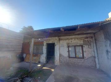Casa · 50m² · 3 Ambientes · Casa en Venta Oportunidad Cruce Castelar Moreno