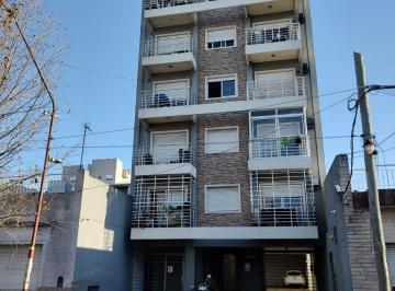 Departamento de 2 ambientes, Tres de Febrero · Departamento 2 Ambientes a Una Cuadra Ferrocarril Urquiza