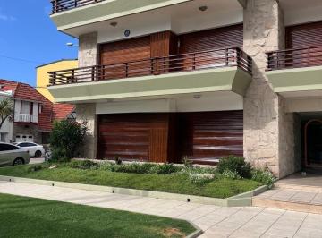 Departamento de 3 ambientes, Mar del Plata · Departamento 3 Amb con Dependencia y Cochera. Zona Varese