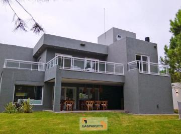 Casa · 277m² · 5 Ambientes · 2 Cocheras · Casa en Venta en Costa Esmeralda, Barrio Residencial 1, 5 Am