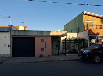 Casa de 3 ambientes, La Matanza · Hemosa Casa con Quincho y Pileta Toma Departamento en Parte de Pago