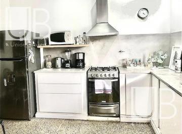 PH · 106m² · 4 Ambientes · 1 Cochera · PH en Ramos Mejia 4 Amb. Pa. Refaccionado Exc Ubicacion