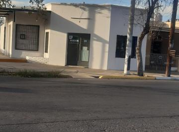 Casa de 3 ambientes, Rawson · Locales Comerciales en Venta