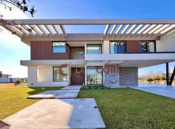 Casa · 518m² · 7 Ambientes · 6 Cocheras · Venta Casa 7 Amb, Fondo Al Agua, Terravista, Gral. Rodríguez