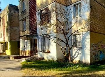Departamento de 5 ambientes, Ciudad de Santa Fe · Venta. Las Flores 1 - Departamento P. B. - Todos Los Servicios