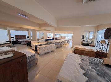 Local comercial · 600m² · Local en Alquiler