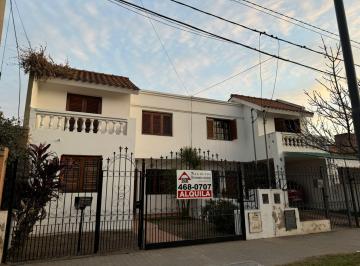 Foto · Oportunidad Duplex - Casa 3 Dorm. y Escritorio Buen Patio y Entrada de Auto