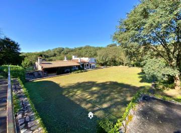 Casa · 4700m² · Casa en San Lorenzo