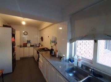Departamento · 115m² · 3 Ambientes · 1 Cochera · Excelente Departamento Balcarce y Rivadavia